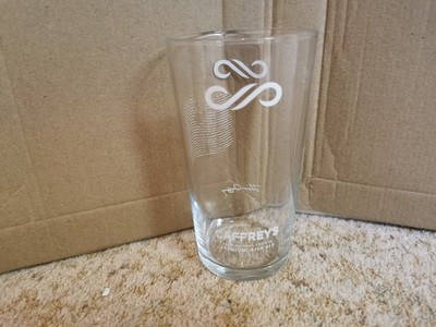 2x Caffrey's Trinkglas, Pub Memorabilia, 1 Pint