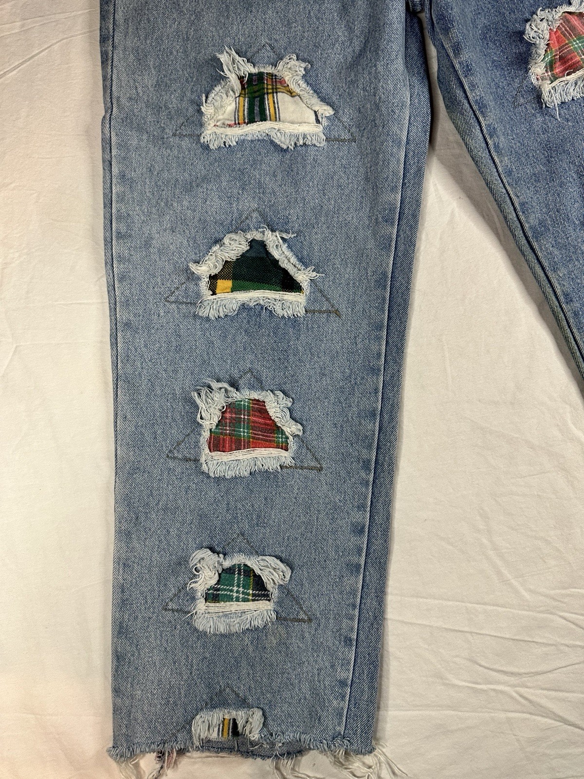 VNT 90s One World Plaid Patchwork Distressed Jean… - image 3