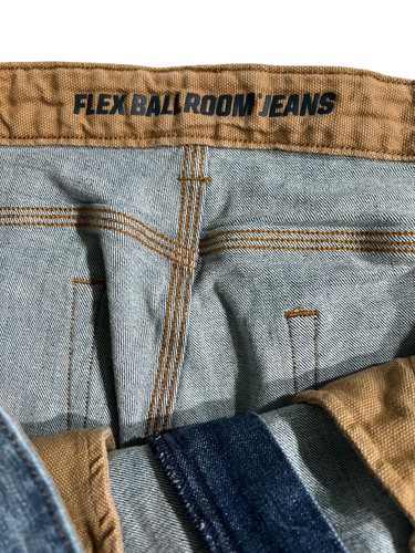 Duluth Trading Men's 36 x 34 Relaxed Fit Flex Ballroom Denim Jeans - Picture 9 of 13