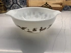 Pyrex #443 Early American 2 1/2 Quart Cinderella Mixing Bowl White/Brown
