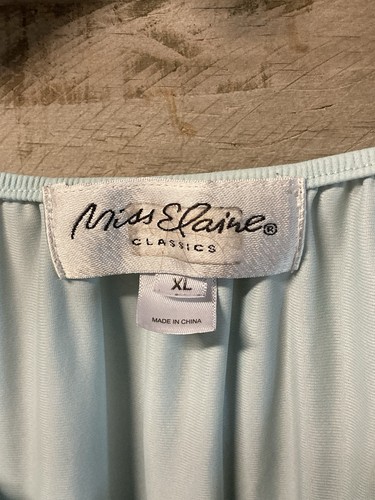 Miss Elaine klassisches blau besticktes Blumen Nachthemd Größe XL Damen gebraucht, in einwandfreiem Zustand - Bild 3 von 5