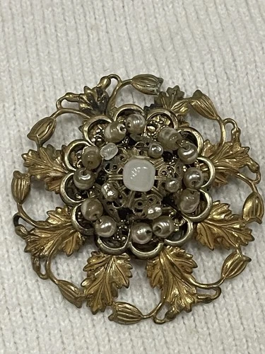 Vintage Miriam Haskell Floral Filigree Goldtone Brooch. Wired Cluster.