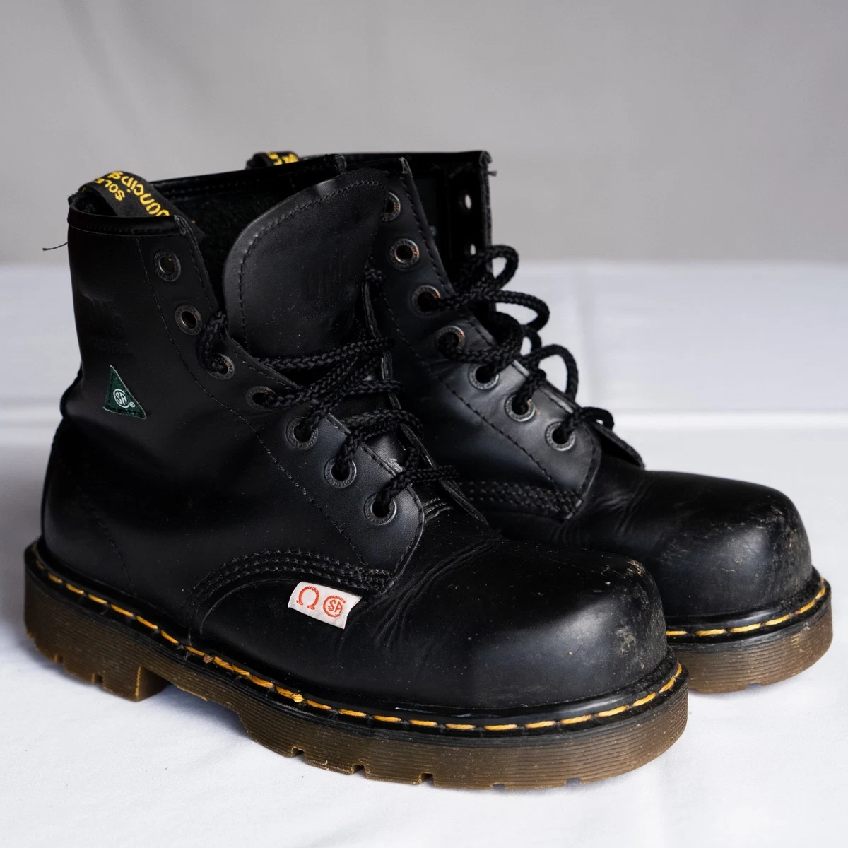 Dr Martens Mens Industrial Black Leather Soft Toe Work Boots ASTM F2892-11 Sz 8 Dr. Martens M Steel Toe Boots for Men for Sale | Shop New  main image 2