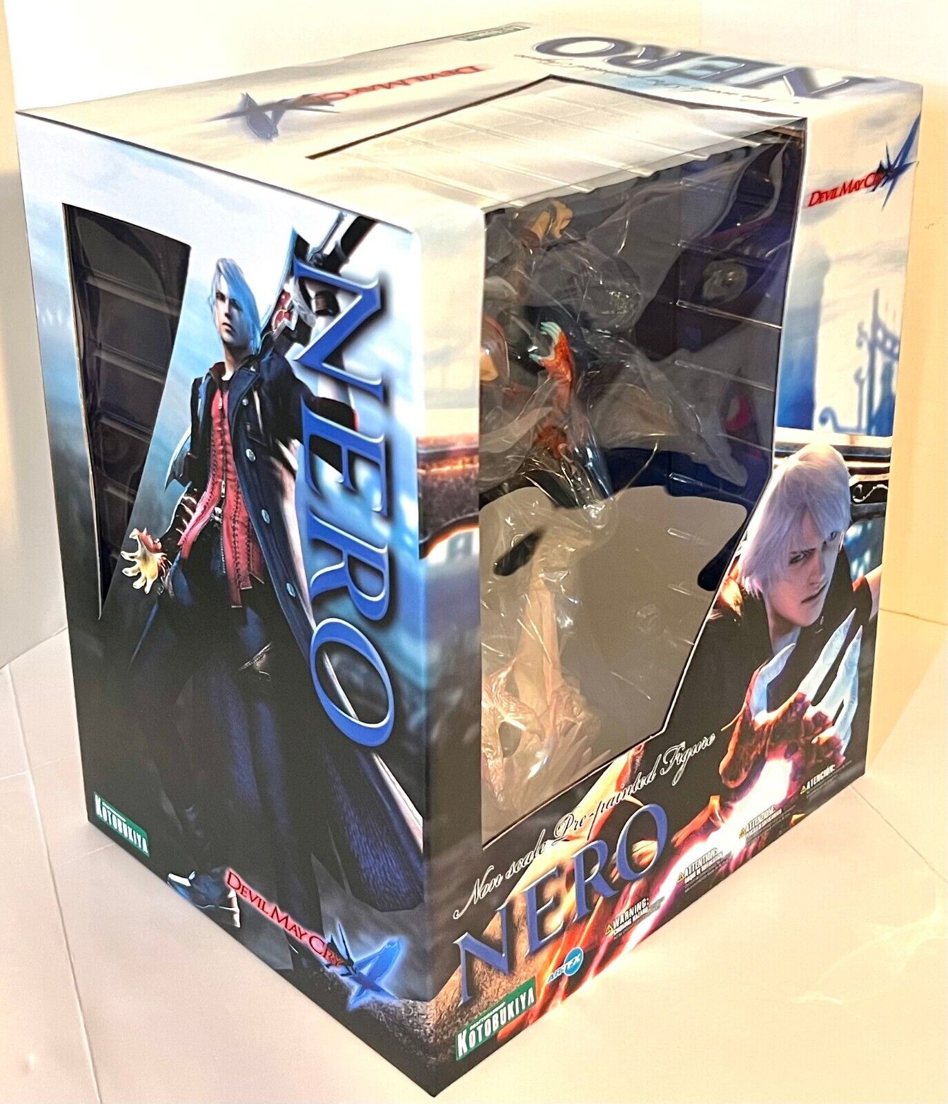 Devil May Cry 4 Nero Artfx Statue