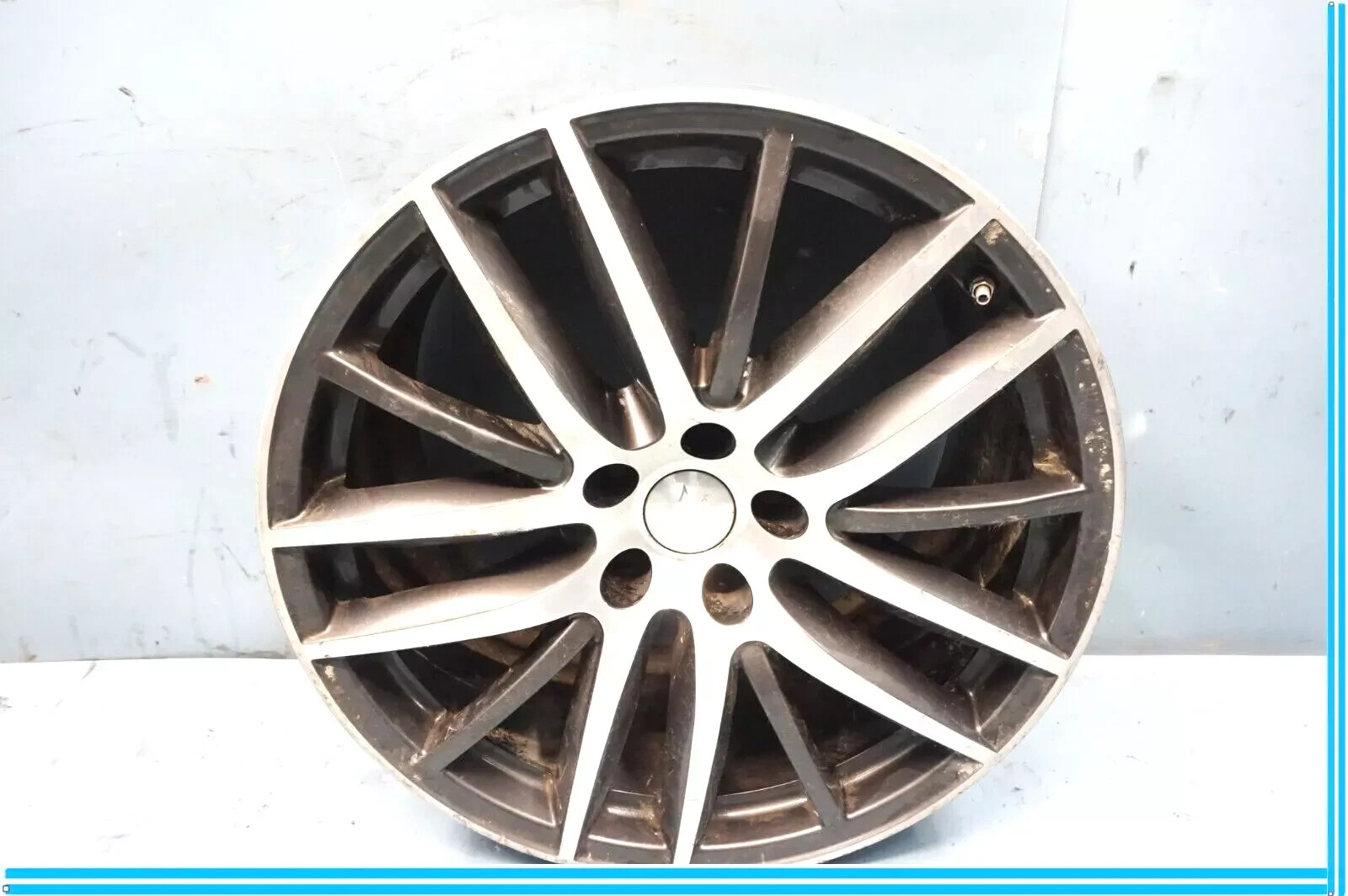 14-17 Maserati Ghibli M157 Rear Right  / Left Side Wheel Tire Rim 10Jx19H2 OEM