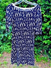 SALE @ Nearly New J CREW Black & White Peacock Feather Zebra Dress Womens Sz S