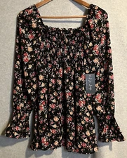 NEW J For Justify Women’s Size Small Maternity Black Floral Smocked Blouse