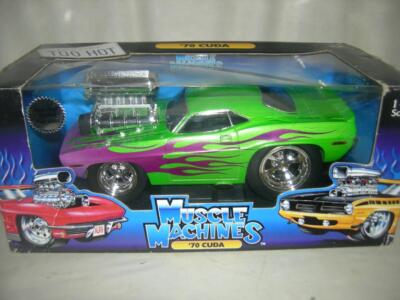 70 Cuda green with Flames, Muscle Machine. Nice Box 1:18 scale