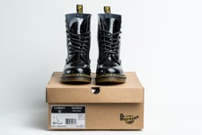 dr martens 9733 w