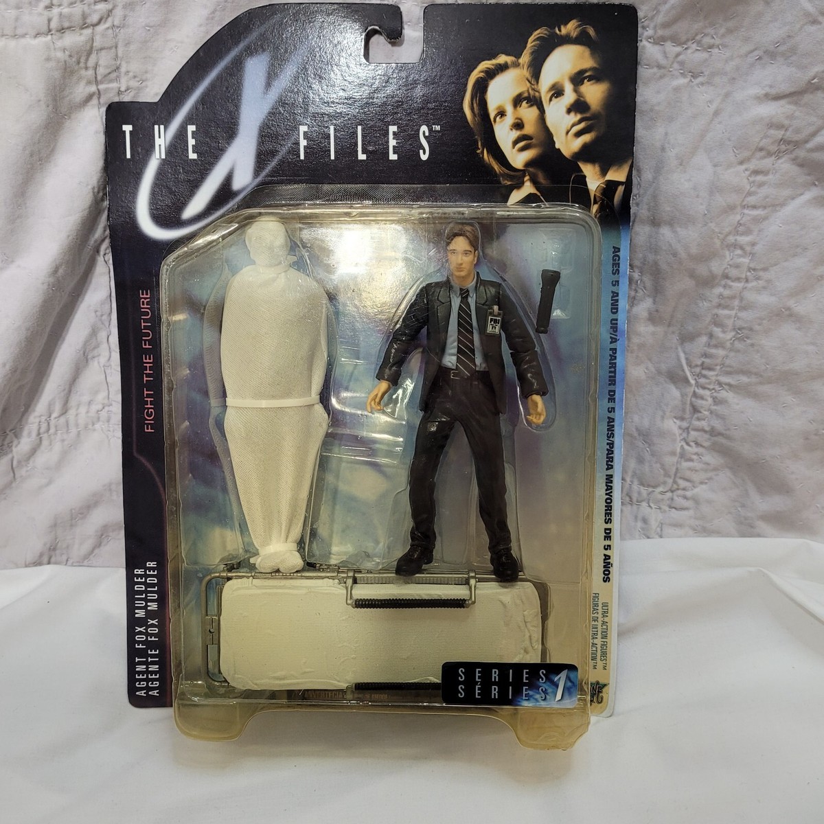 Agent Fox Mulder Rare INTERNATIONAL version The X-Files Action