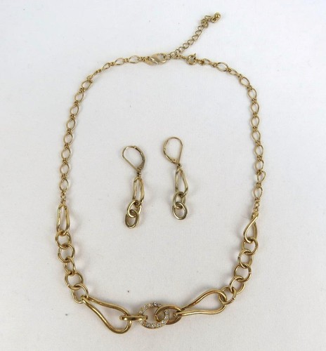 Avon NR Gold Tone Necklace Rhinestone Matching Lever Back Earrings Jewelry Set - Picture 1 of 15
