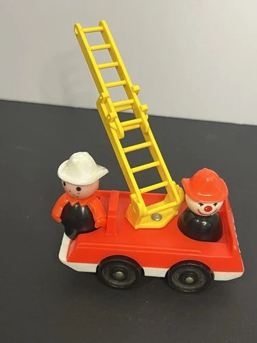 Vintage Fisher Price Little People Play Family Fire Truck Engine Fireman & Clown