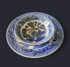 ANTIQUE Chinoiserie Japan Blue Willow Ware Dinner Plate and Bowl Set