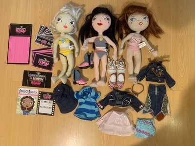 Fashion Angels Debo Izzy & Lulu weiche bewegliche Puppen & Perücken Schuhe Kleidungspaket 