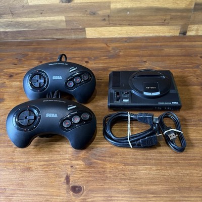 Sega Mega Drive Mini Konsole + 2 x Controller & alle Kabel 42 eingebaute Spiele