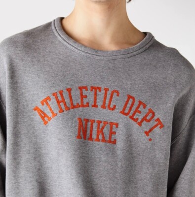 nike athletic crew neck