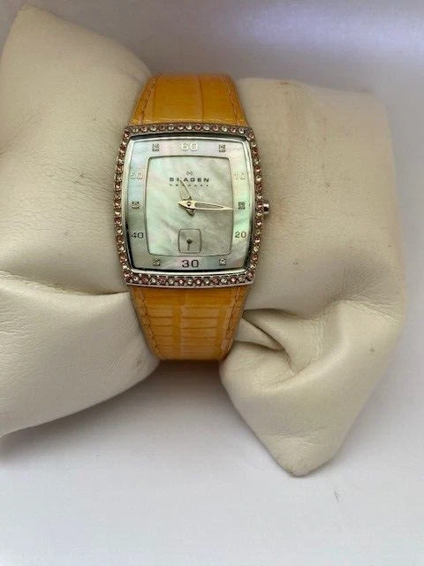 Skagen of Denmark Womens Quartz 30 MT WR Leather Strap Watch 3848SLPA - image 3 of 4