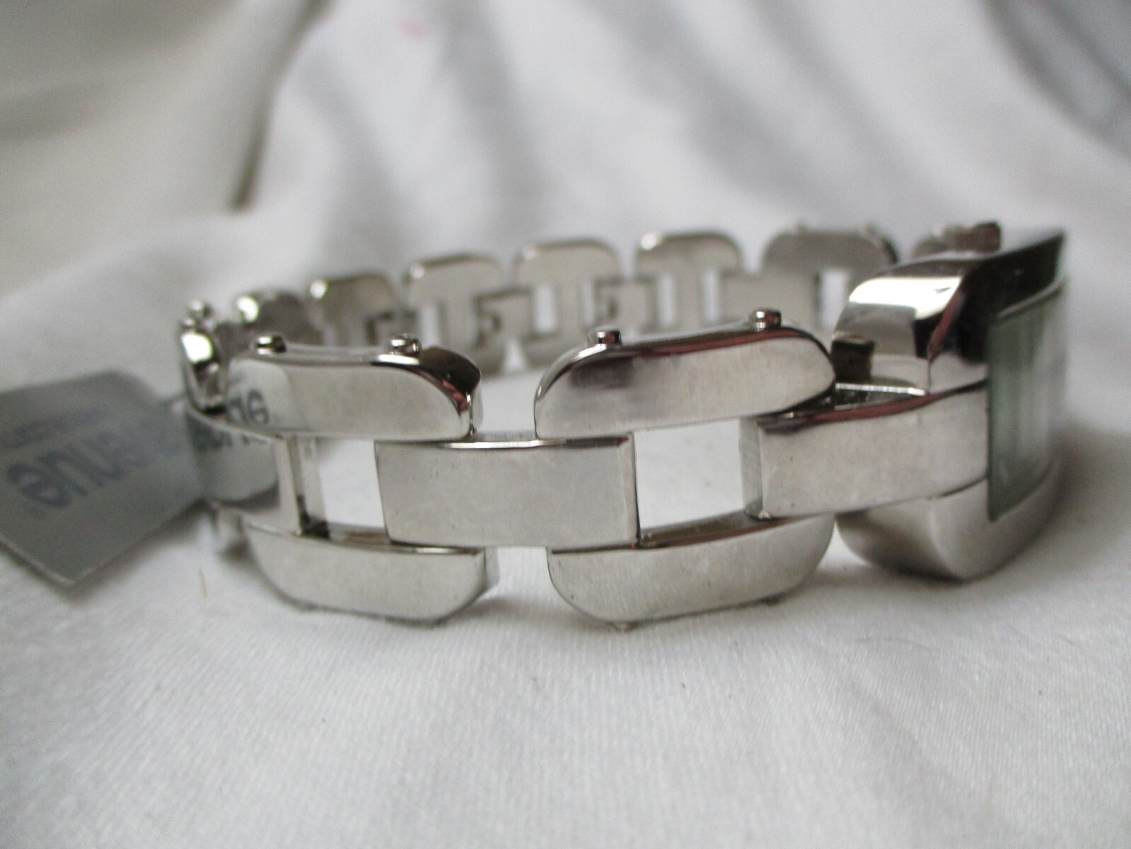 Avenue Wristwatch Rectangular White Face Silver T… - image 3