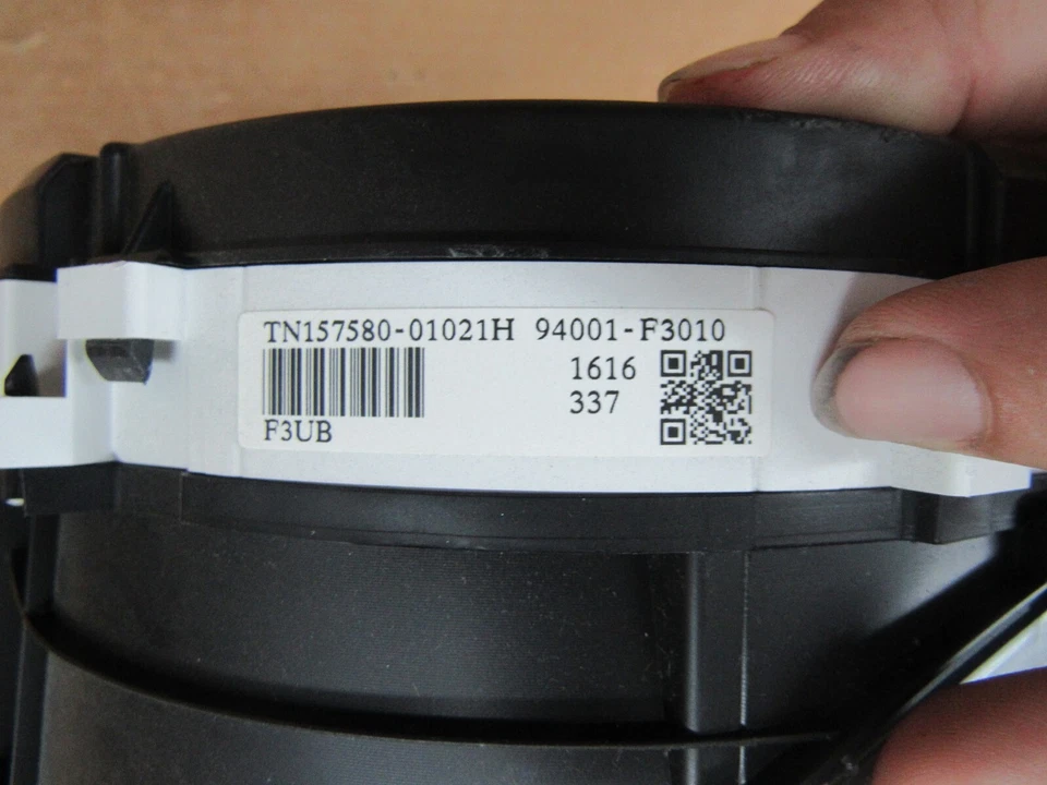 2017 Hyundai Elantra Instrument Head Speedometer Gauge Cluster OEM UNK Miles - Image 3 of 4