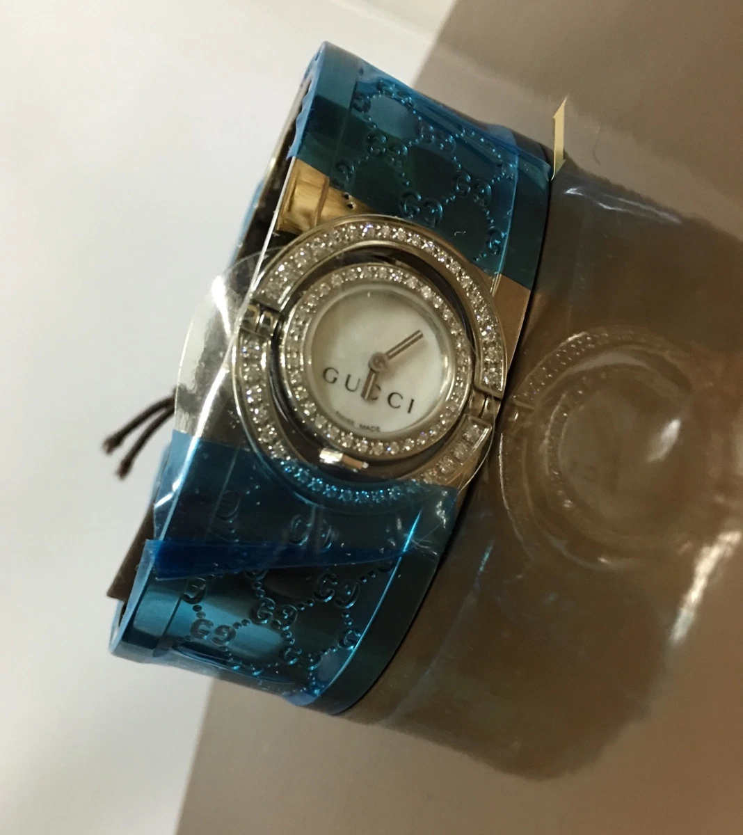 Gucci twirl online diamond watch