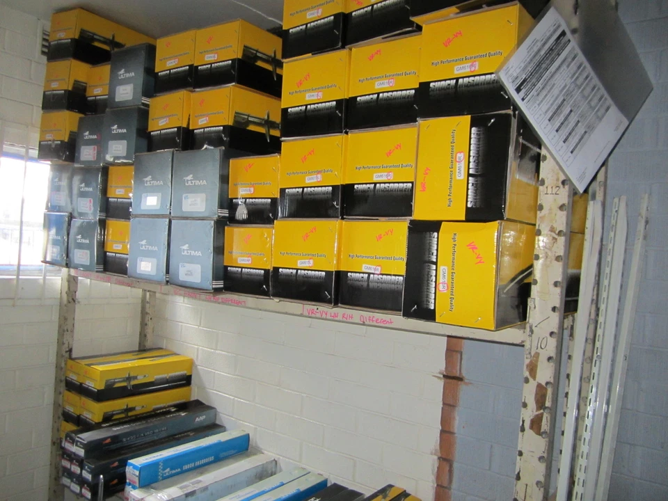 Holden Commodore VB VC VH VK VL VN VR VS SEDAN Rear Shocks Struts BRAND NEW - image 4 of 4