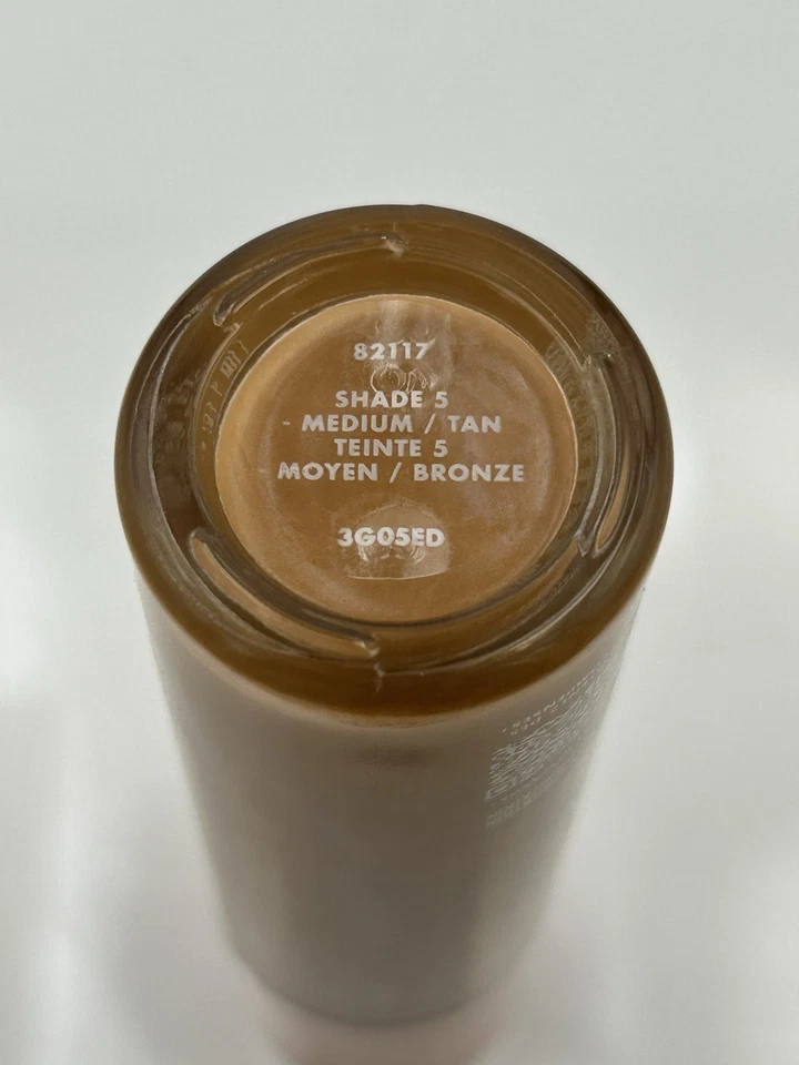 e.l.f. Halo Glow Liquid Filter Complexion Booster Highlighter 5 Medium 1.06oz - Image 4 of 4