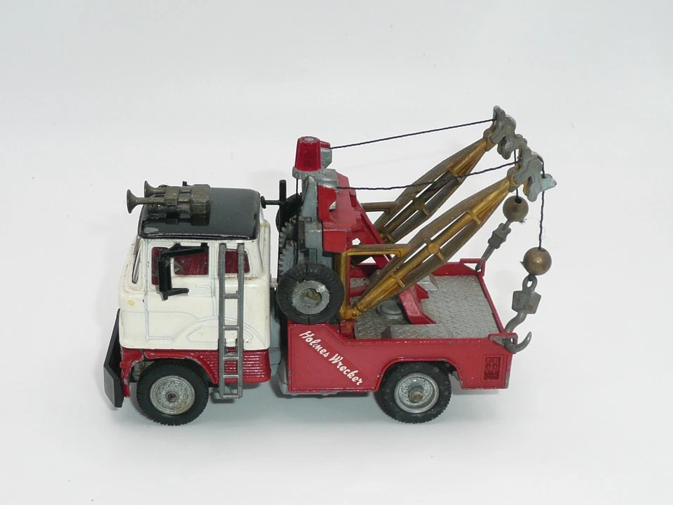 Corgi 1142 Holmes Wrecker Ford Tilt Cab   *original * - Image 4 of 4