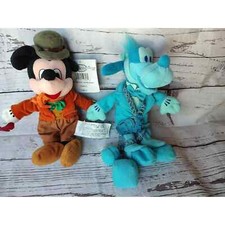 Disney Store Disneys A Christmas Carol- Goofy Ghost  Mickey Bob Cratchit With