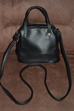 Small Crossbody Zip Purse Adjustable Strap Black Bag Very Good Condition 