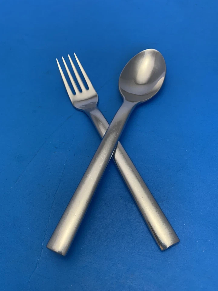 Tenedor de cena cubiertos de acero inoxidable CALVIN KLEIN + reemplazos de cuchara sopera Foto 3 de 4