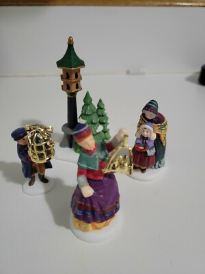 Dept 56 Dickens Village Twelve Days Of Christmas ''Two Turtle Doves'' with Box