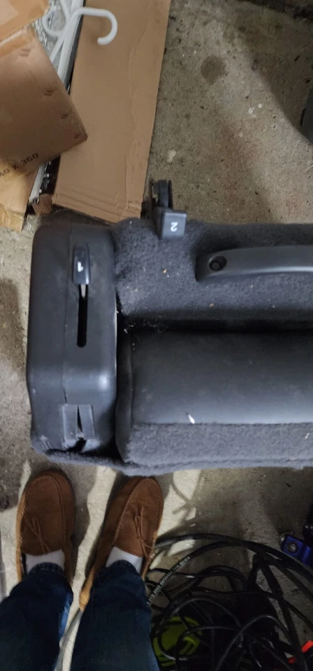 03-07 OEM Hummer H2 trasero derecho tercera fila asiento de cuero negro trigo Foto 3 de 4