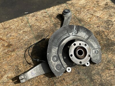 01-08 BMW E85 Z4 328i Front Right Side Spindle Knuckle Hub w/ Shield OEM