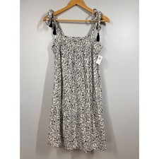 Old Navy Dress Women's M Smocked Tiered Sundress Floral Tie Shoulder NWT