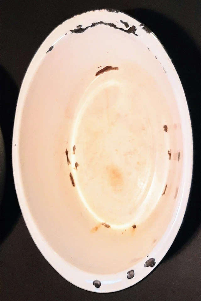 Three Vintage Oval Trimmed, Enamelware Wash Basins, Dish Pan, Tub, Farm, Kitchen - Image 2 of 4