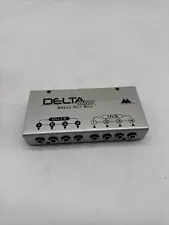 M-Audio Delta Series Break Out Box 4-in/4-out.    14