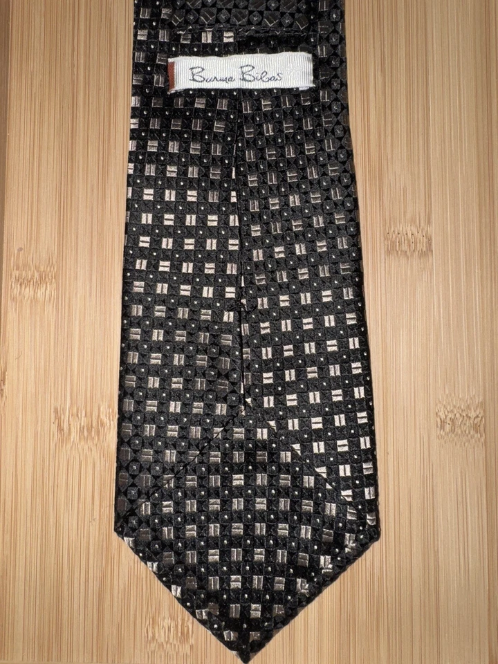 Gravata de seda geométrica Burma Bibas preta marrom - 60L 4,0W - Imagem 2 de 2