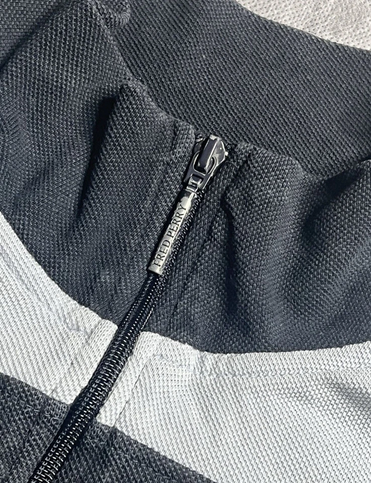 Media cremallera vintage a rayas Fred Perry Foto 4 de 4