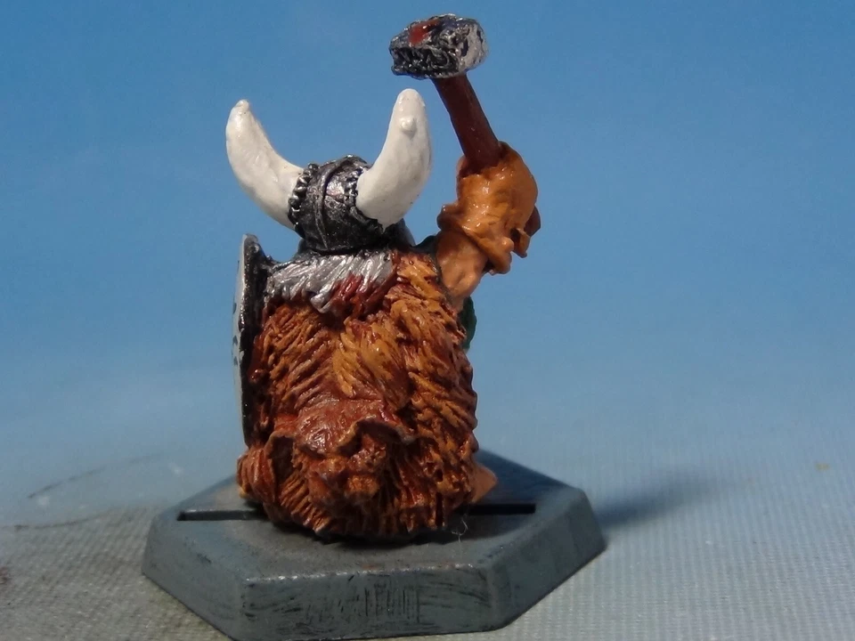 Warhammer Fantasy Battle Vintage Painted Miniature Norse Dwarf #1 WHFRP D&D OOP - Image 3 of 3