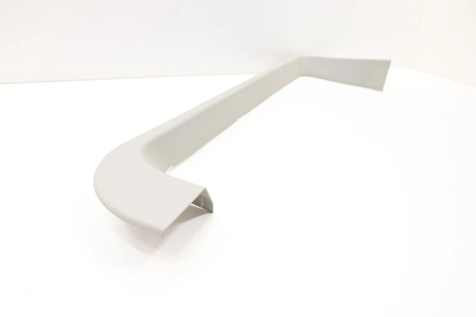 Ford Transit-350 2015-2025 puerta levadiza trasera derecha panel de moldura OEM gris_CK Foto 2 de 4