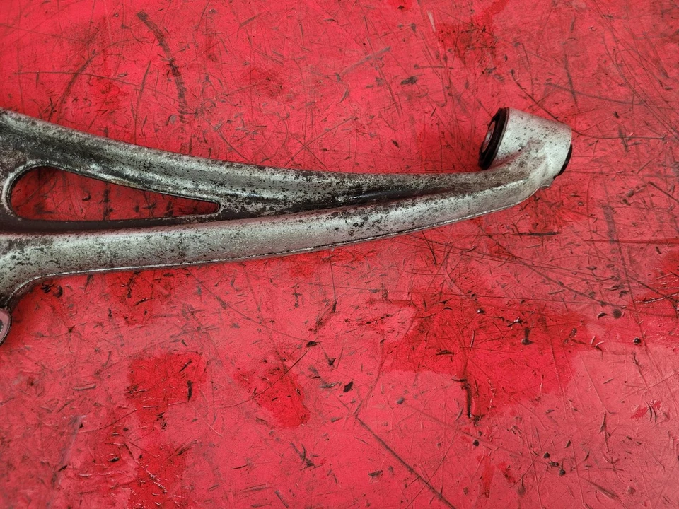 LOTUS EXIGE LOWER CONTROL ARM REAR DRIVER SIDE OFFSIDE RH 2017 3.5L PETROL - image 4 of 4