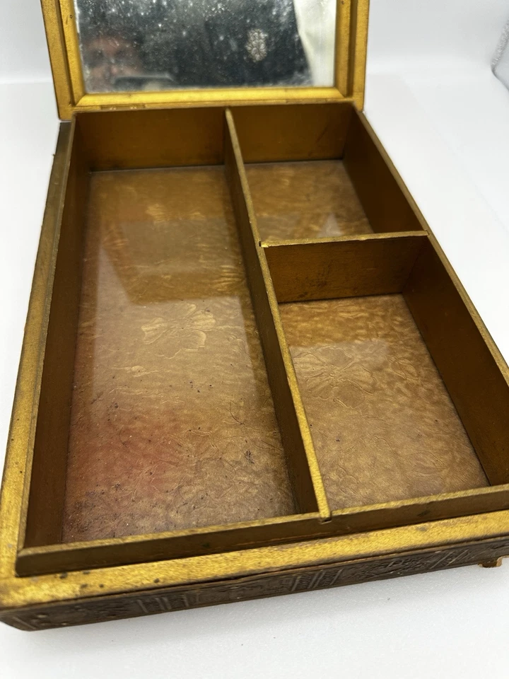 Antigua caja de baratijas victoriana de madera dorada con espejo para joyería Foto 3 de 4