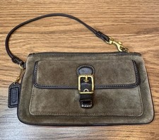 Coach Soho Brown Wristlet Y2K Suede Leather Buckle Clutch Bag Vintage Zip