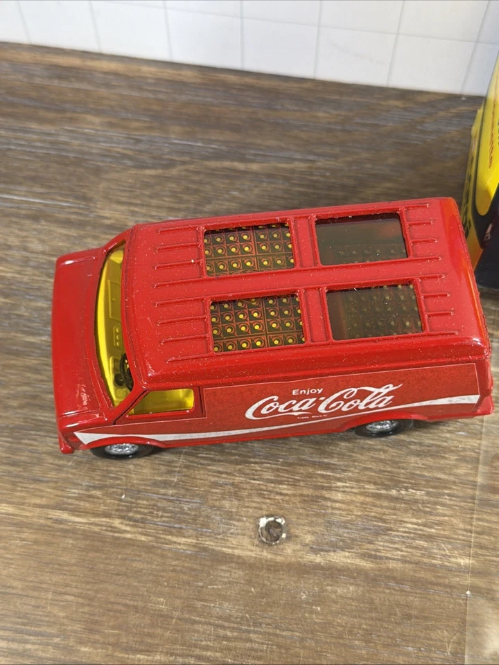 Vintage Corgi Coca Cola Chevrolet Van w Coke Load Diecast 437 Great Britain - Image 3 of 4