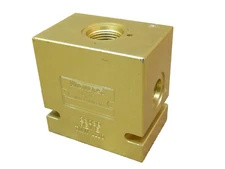 VICKERS   23039 REV E TMW 1110   Pressure Reducing / Relieving Valve Manifold