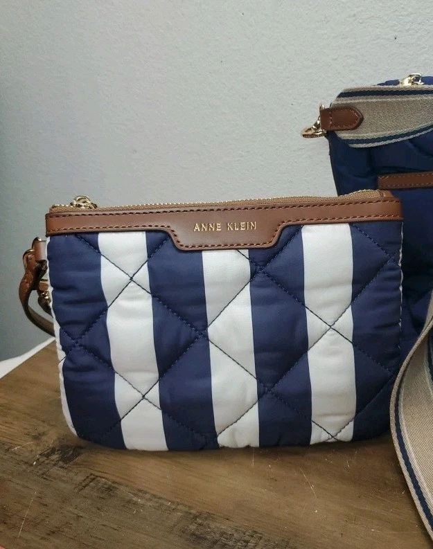 ANNIE KLEIN WOMEN'S BLUE White Stripe QUILTED NYLON TOTE BAG Wristlet PURSE Set - Image 3 of 4