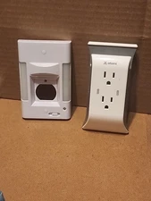 Capstone Outlet LED Wall Plate Safety Light + Atomi AT797 Dual USB Wall Charger
