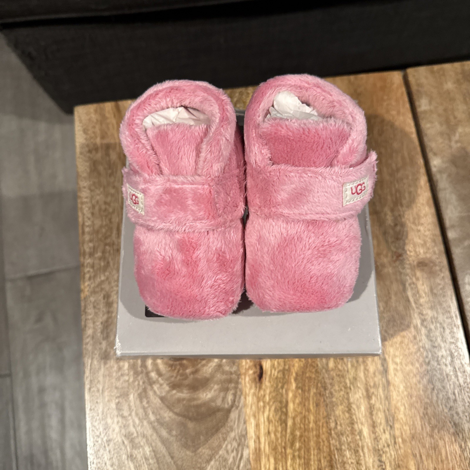 UGG Bixbee Infantil Bebé Botines Zapatillas Chicle Rosa Talla 4/5 12-18 Meses Nuevo en Caja