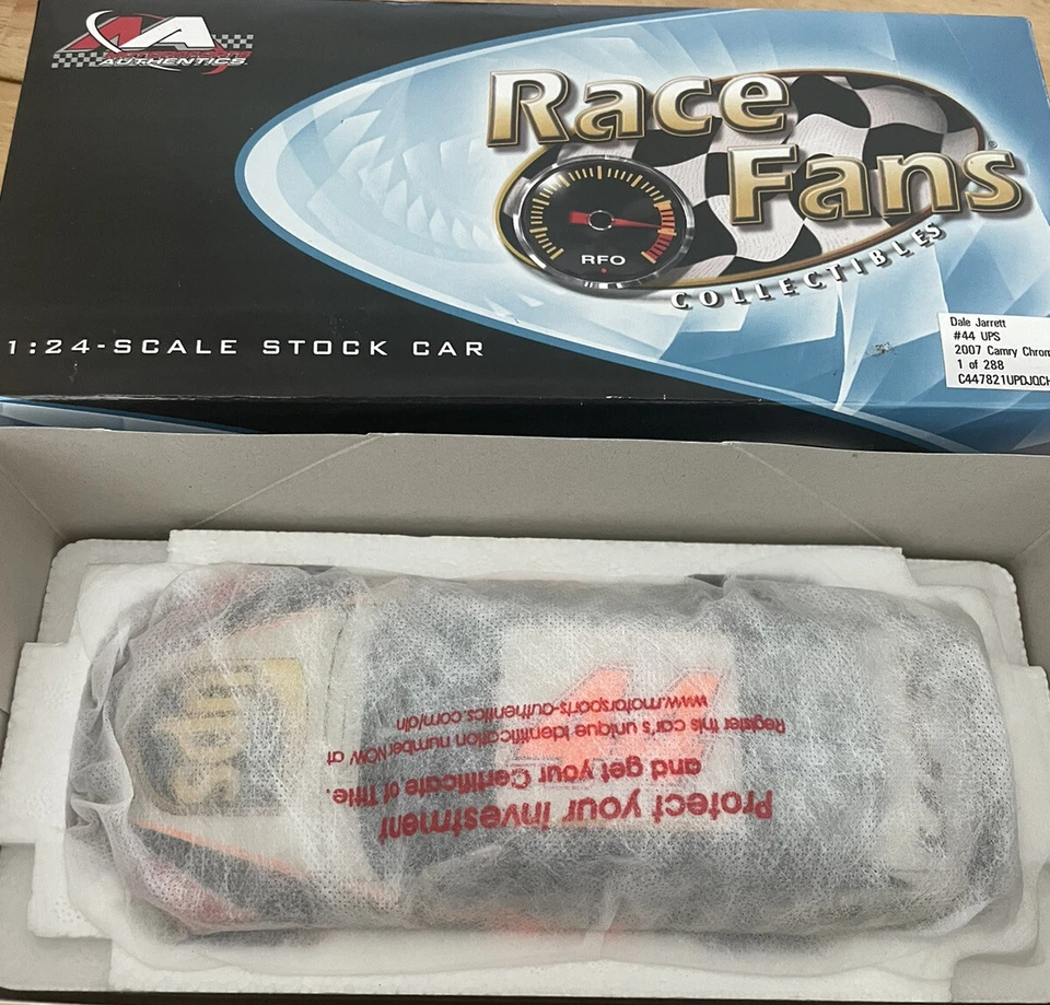Motorsports Authentics Dale Jarrett #44 UPS 2007 Camry Chrome 1:24 limited /288 - Image 3 of 4