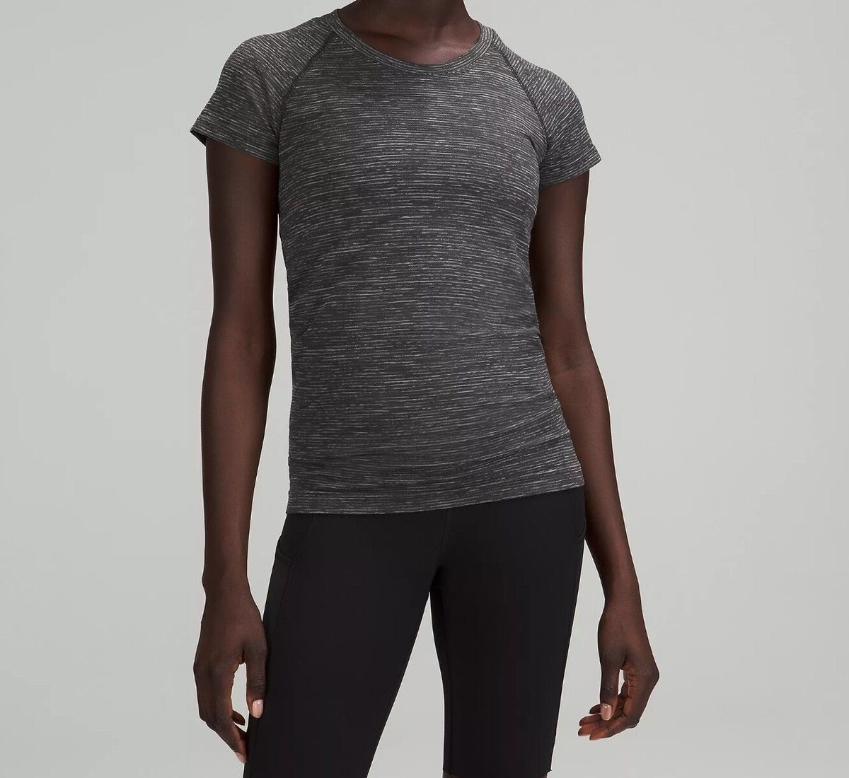 lulu lemon　Swiftly Tech size2　NYC限定　美品 New Lululemon Size 8 Swiftly Tech Long Sleeve Shirt 2.0